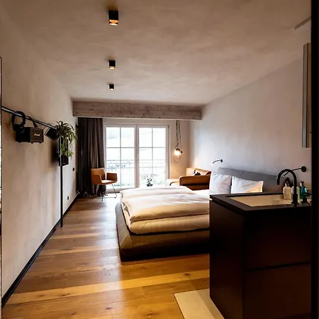 Hotel Seegarten 4*