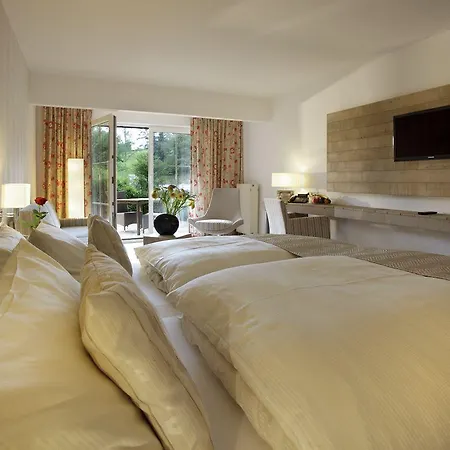 فندق Seegarten 4*